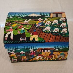 Equadorian Tigua Folk Art Hand-Painted Decorative Trinket Box